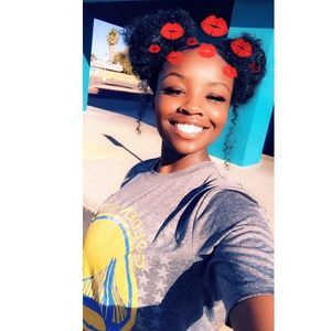 Meet your Posher, Ebony